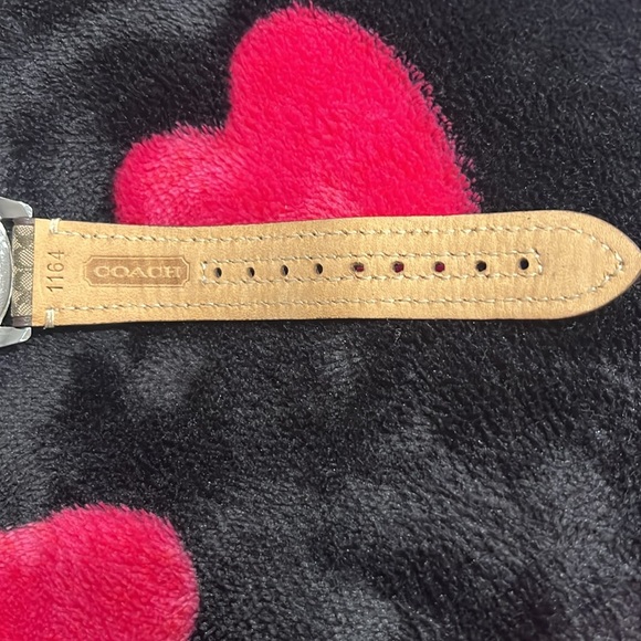 Coach Watch. Leather Brown Logo - Picture 3 of 7